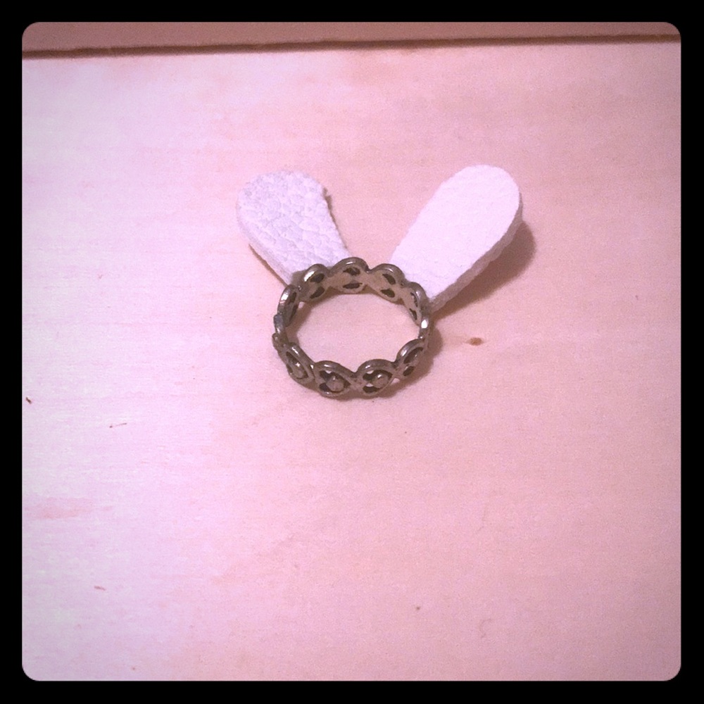 Bunny ring - Picture 2 of 4
